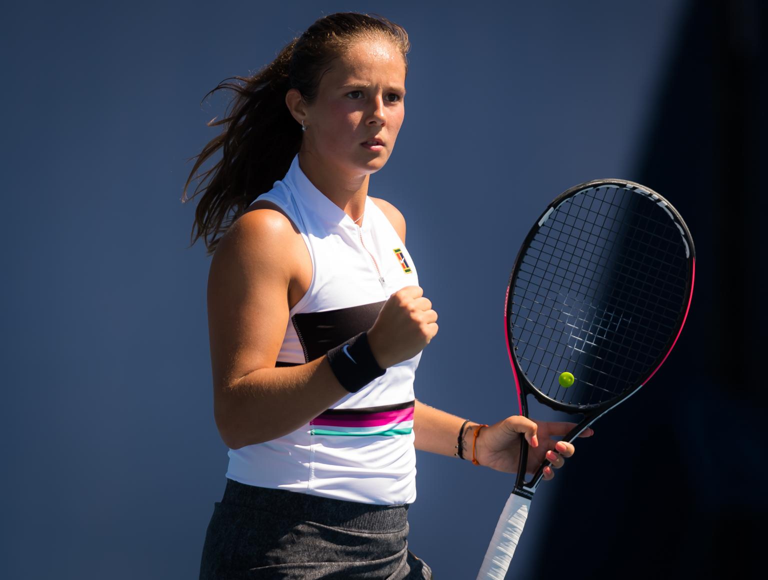 板凳深度的 板凳深度的